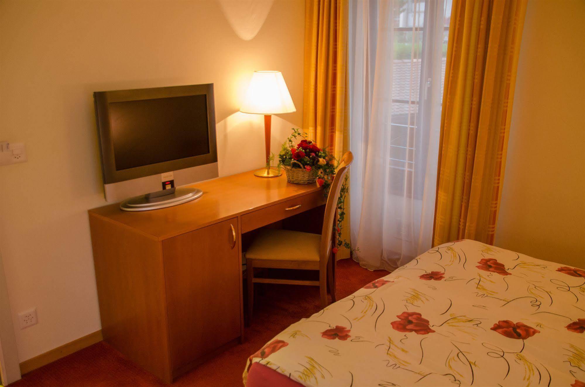 Auberge Communale A L'Union Gilly Εξωτερικό φωτογραφία